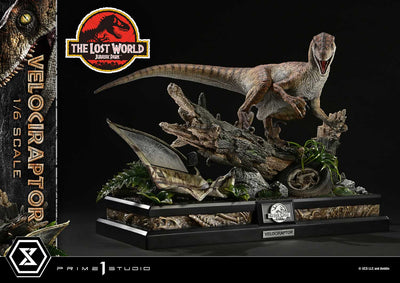 Jurassic Park: The Lost World - Velociraptor 1/6 Scale Statue