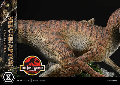 Jurassic Park: The Lost World - Velociraptor 1/6 Scale Statue