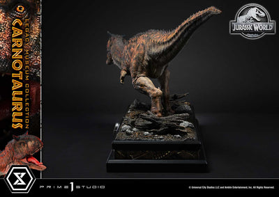Jurassic World: Fallen Kingdom (2018) - Carnataurus (Deluxe) 1/15 Scale Statue