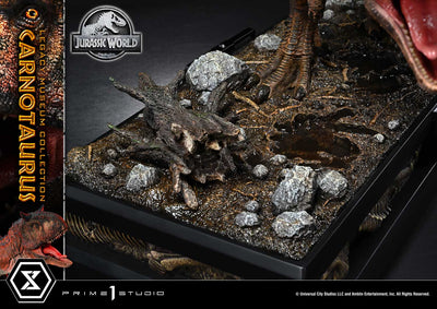 Jurassic World: Fallen Kingdom (2018) - Carnataurus (Deluxe) 1/15 Scale Statue