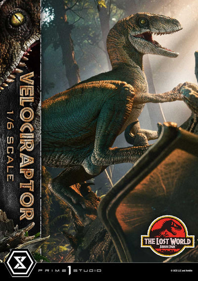 Jurassic Park: The Lost World - Velociraptor 1/6 Scale Statue