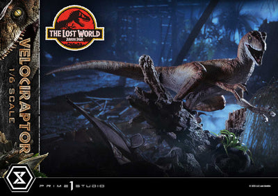 Jurassic Park: The Lost World - Velociraptor 1/6 Scale Statue