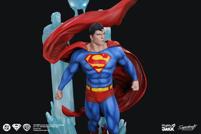 Superman Birth of Hope (S Cape Flowing Up) Statue