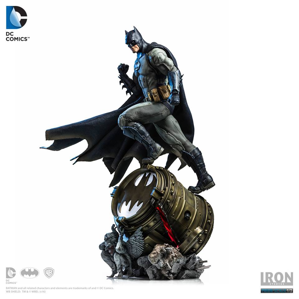 Batman (by Ivan Reis - Blue Ver.) Prime Scale 1/3