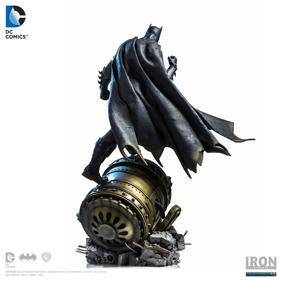 Batman (by Ivan Reis - Blue Ver.) Prime Scale 1/3