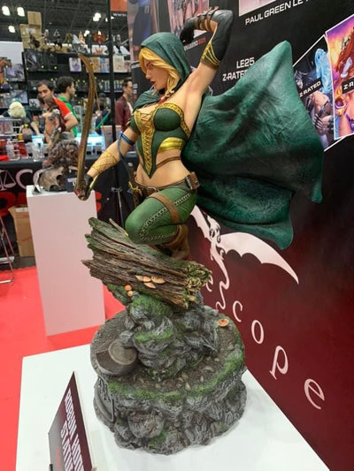 Robyn Hood Statue