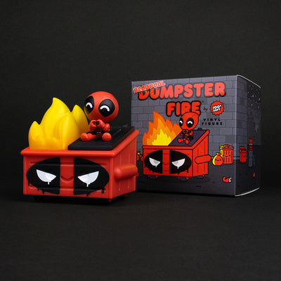 Dumpster Fire - Deadpool Vinyl Figure