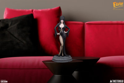 Elvira Mistress of the Dark (Regular) 1/4 Scale Maquette Statue
