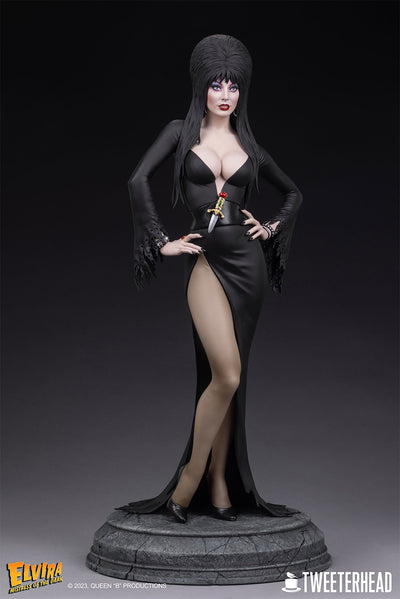 Elvira Mistress of the Dark (Regular) 1/4 Scale Maquette Statue