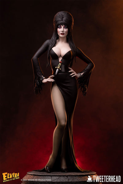 Elvira Mistress of the Dark (Regular) 1/4 Scale Maquette Statue