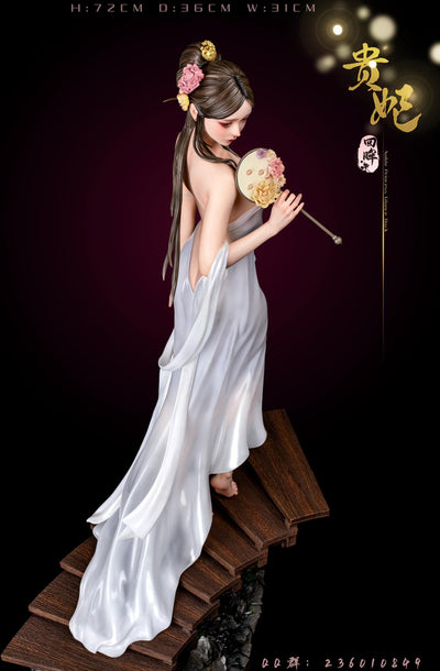 Noble Princess Looking Back (White Version) 1/4 Scale Statue