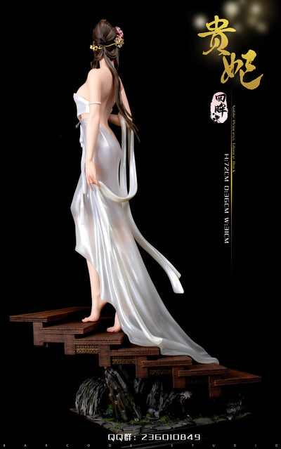 Noble Princess Looking Back (White Version) 1/4 Scale Statue