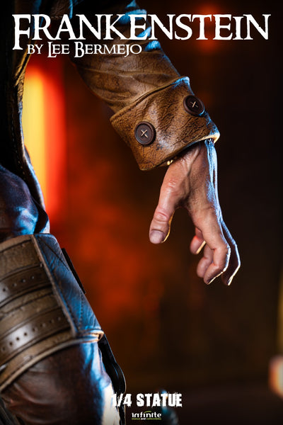 Frankenstein (by Lee Bermejo) 1/4 Scale Statue