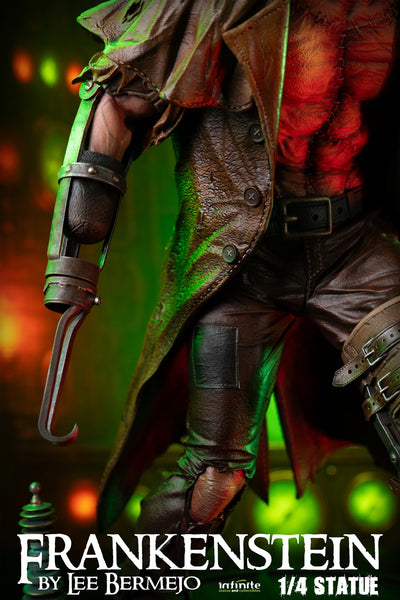 Frankenstein (by Lee Bermejo) 1/4 Scale Statue