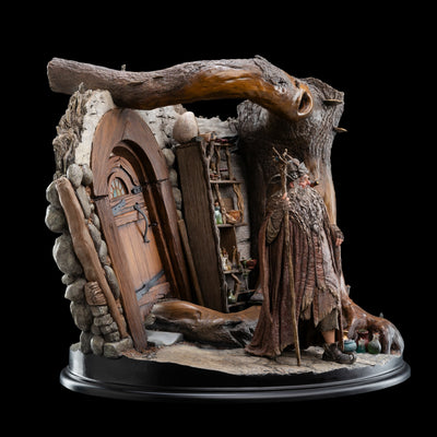 The Hobbit - Radagast in Rhosgobel 1/6 Scale Statue