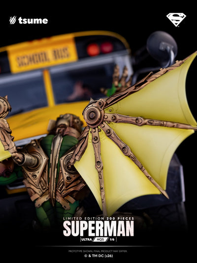 Superman Ultra HQS 1/6 Scale Statue