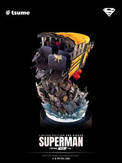 Superman Ultra HQS 1/6 Scale Statue