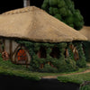 LOTR - Green Dragon Inn Environment Statue