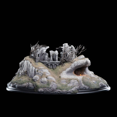 LOTR - Weathertop Ltd. Ed. Miniature Environment Statue
