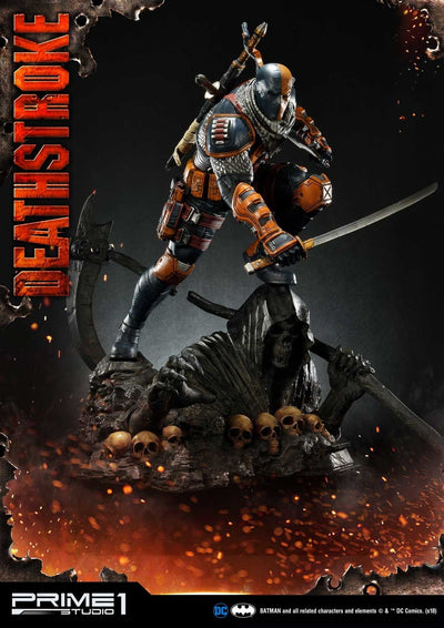 Deathstroke (Exclusive) 1/3 Scale Statue