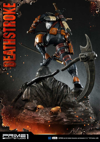 Deathstroke (Exclusive) 1/3 Scale Statue