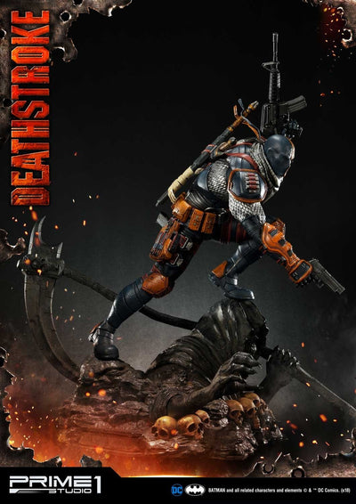 Deathstroke (Exclusive) 1/3 Scale Statue