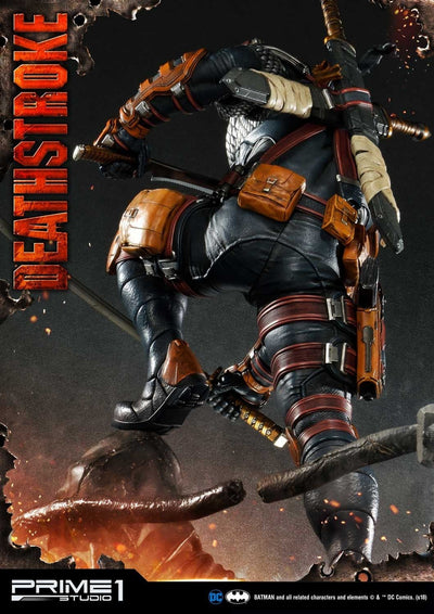 Deathstroke (Exclusive) 1/3 Scale Statue