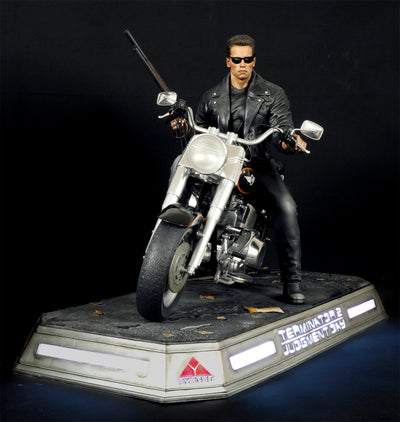Terminator 2 - T-800 on Motorcycle (Regular) Signature Edition 1/4 Scale Statue