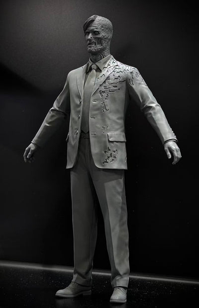 The Dark Knight (2008) - Two-Face InArt 1/6 Scale Figure