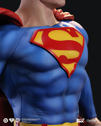 Superman Birth of Hope (S Cape Flowing Up) Statue