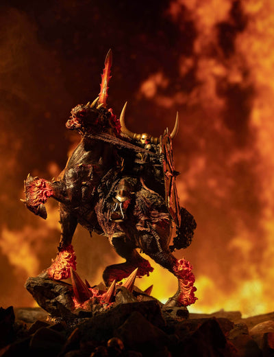 Total War: Warhammer - Archaon the Everchosen 1/10 Scale Statue