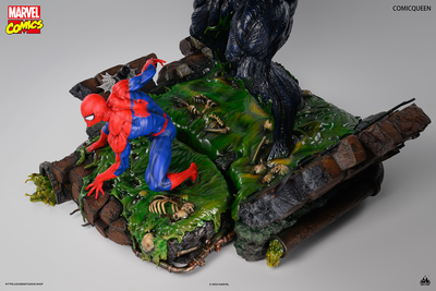 Spider-Man vs. Venom (Regular) Comicqueen 1/4 Scale Statue