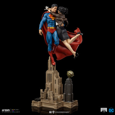 Superman and Lois 1/6 Scale Diorama