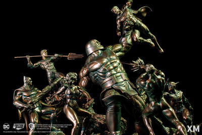 JLA Vs Darkseid Version B (Bronze)