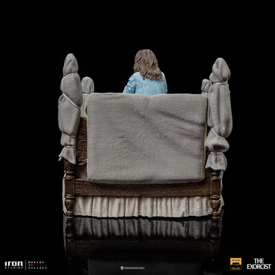 The Exorcist - Posessed Regan McNeil Deluxe Art Scale 1/10