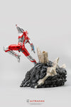 Ultraman vs Black King 1/4 Scale Statue