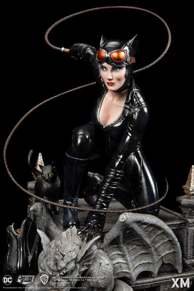Catwoman Rebirth 1/6 Scale Statue