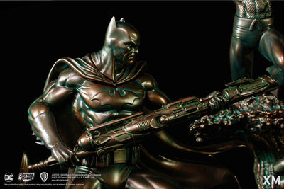JLA Vs Darkseid Version B (Bronze)