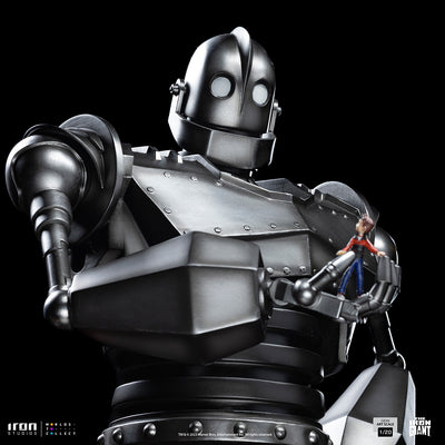 Iron Giant and Hogarth Hughes Demi Scale 1/20
