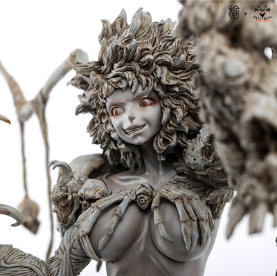 Nina Dolono Statue