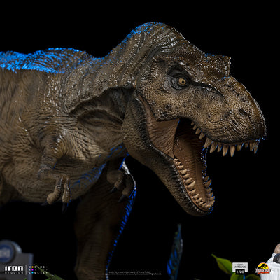 Jurassic Park - T-Rex and Donald Gennaro Demi Scale 1/20