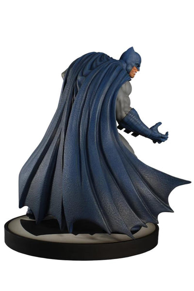 Dark Knight 1/6 Scale Batman Maquette