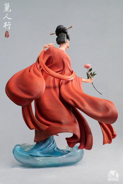 Elegant Beauties Satire Of Fair Lady Statue