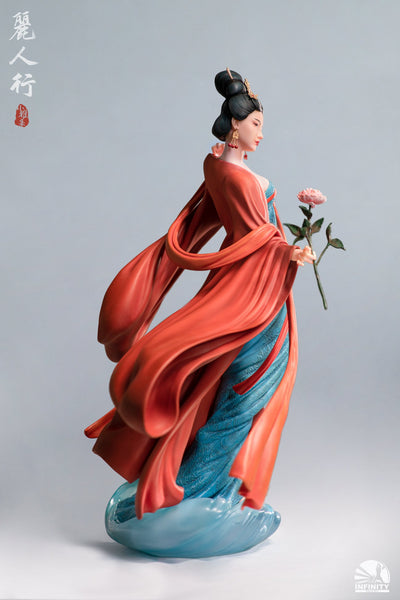 Elegant Beauties Satire Of Fair Lady Statue