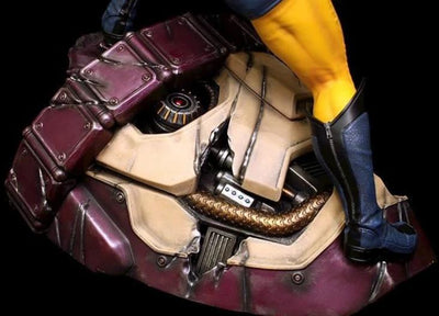 WOLVERINE ON SENTINEL HEAD 1/4 Scale Statue WITH COIN by XM Studios