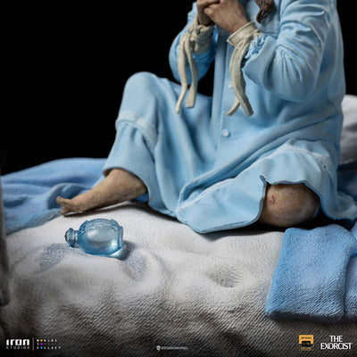 The Exorcist - Posessed Regan McNeil Deluxe Art Scale 1/10