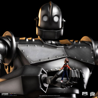Iron Giant and Hogarth Hughes Demi Scale 1/20