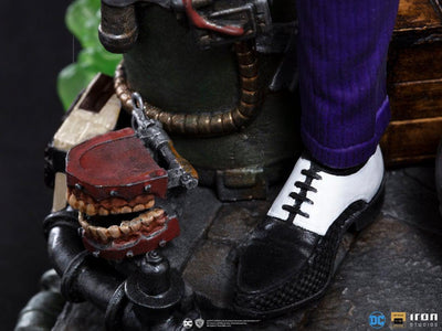 The Joker Deluxe 1/10 Art Scale Statue