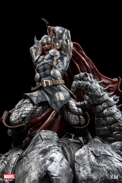 Modern Thor Vs Destroyer 1/4 Scale Statue