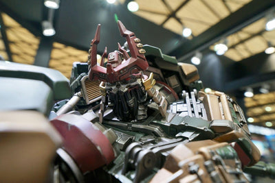 Transformers Bludgeon Exclusive Statue